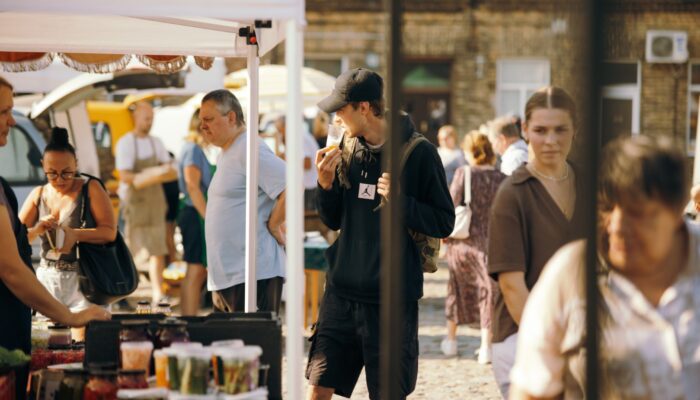 DANIELPHOTO0318 (Large)