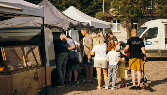 DANIELPHOTO0419 (Large)