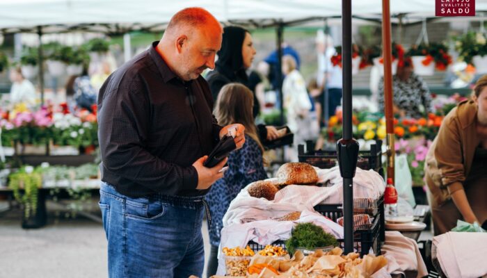 DANIELPHOTO0529 (Large)