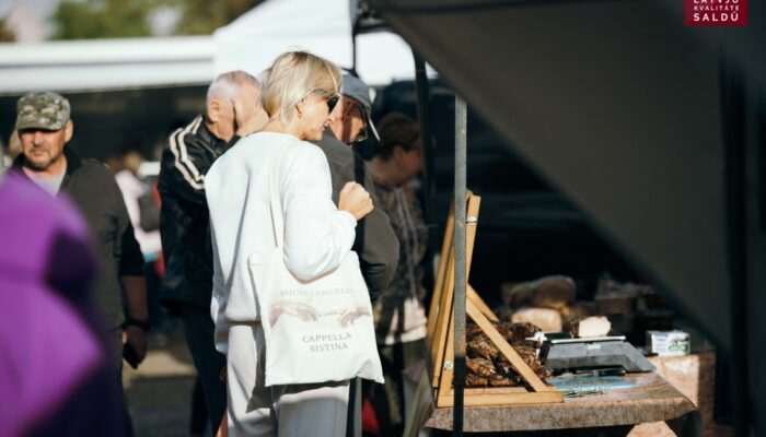 DANIELPHOTO4693 (Large)