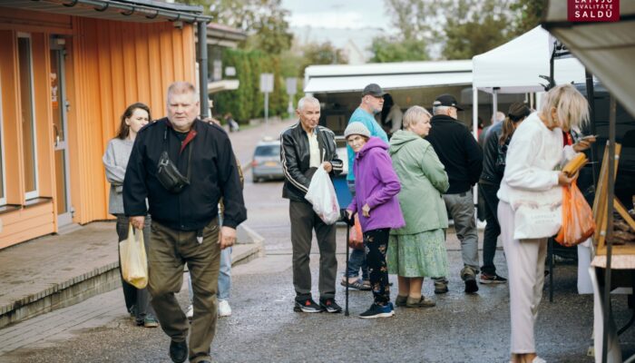 DANIELPHOTO4702 (Large)